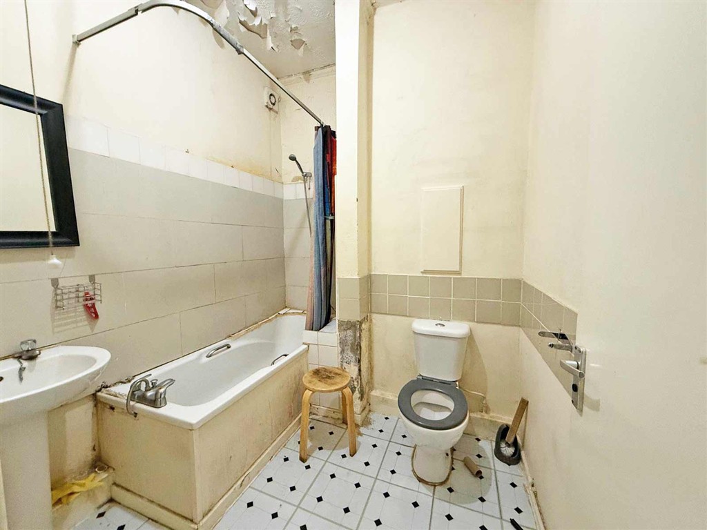 147, Marton Road, MIDDLESBROUGH, Cleveland, TS1 2EA