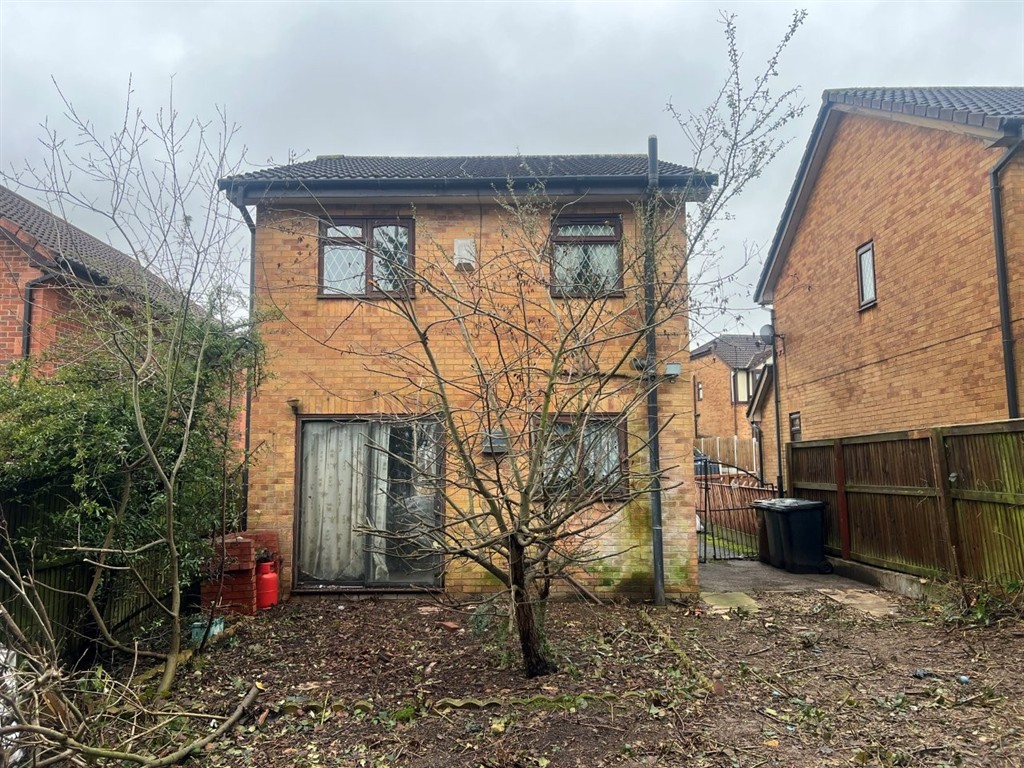 4, Avocet Garth, LEEDS, West Yorkshire, LS10 3HE
