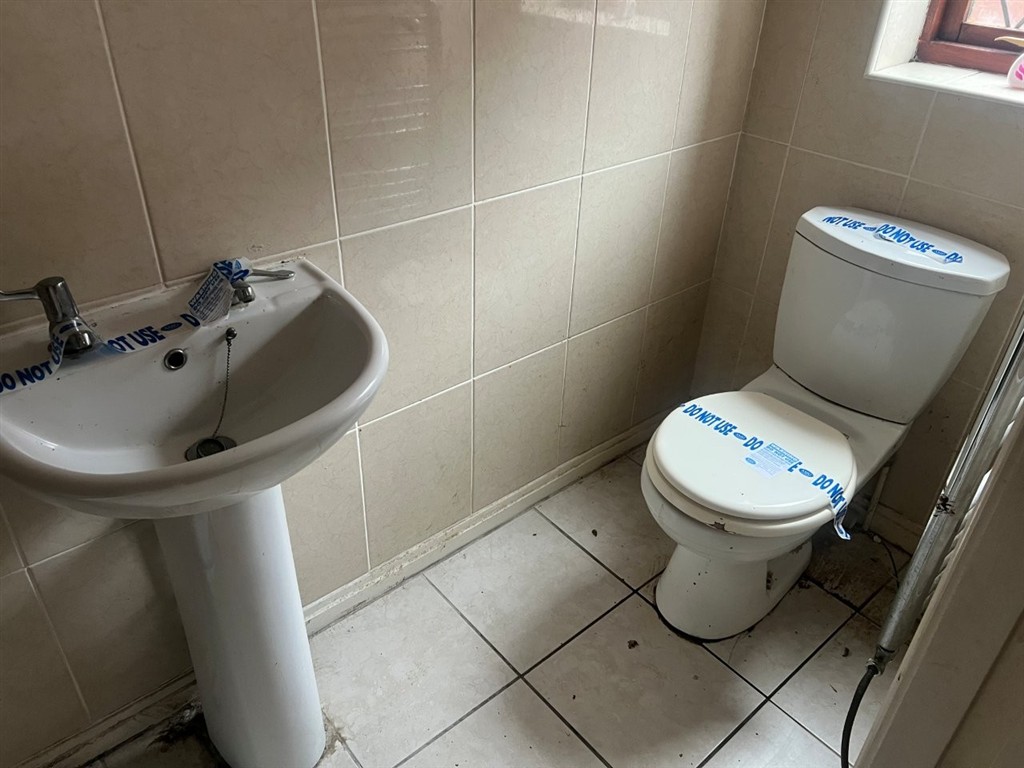 4, Avocet Garth, LEEDS, West Yorkshire, LS10 3HE