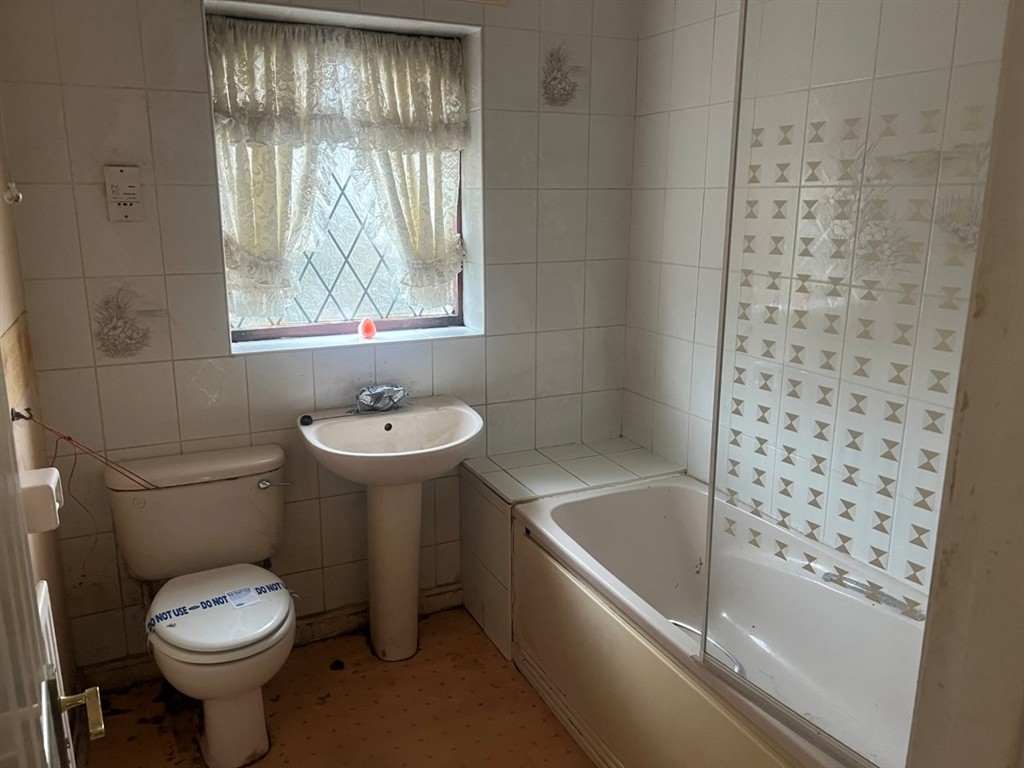 4, Avocet Garth, LEEDS, West Yorkshire, LS10 3HE