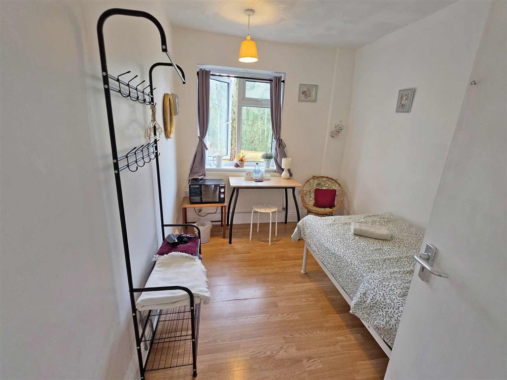 17, Shaftesbury Avenue, SOUTHAMPTON, Hampshire, SO17 1SB