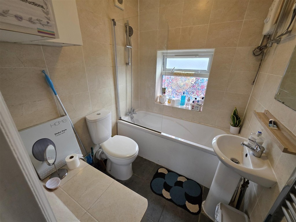 17, Shaftesbury Avenue, SOUTHAMPTON, Hampshire, SO17 1SB