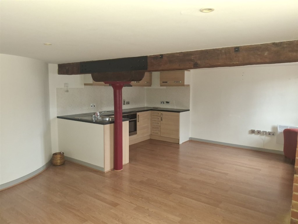 Flat 2, Biddle & Shipton Warehouse, The Docks, GLOUCESTER, Gloucestershire, GL1 2BY