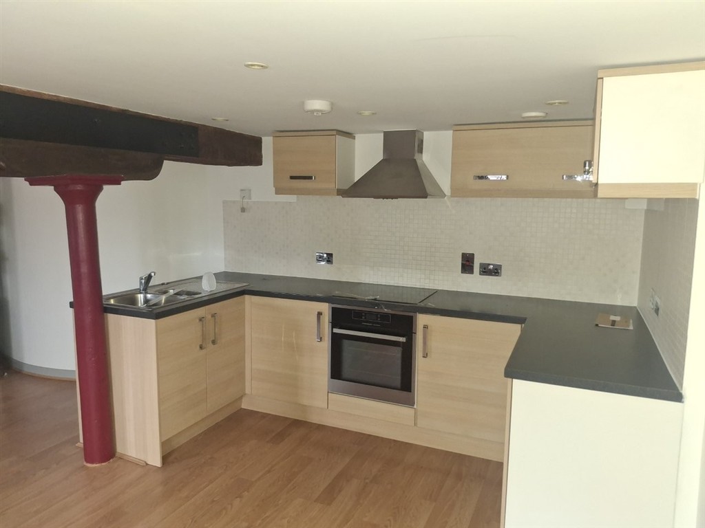 Flat 2, Biddle & Shipton Warehouse, The Docks, GLOUCESTER, Gloucestershire, GL1 2BY