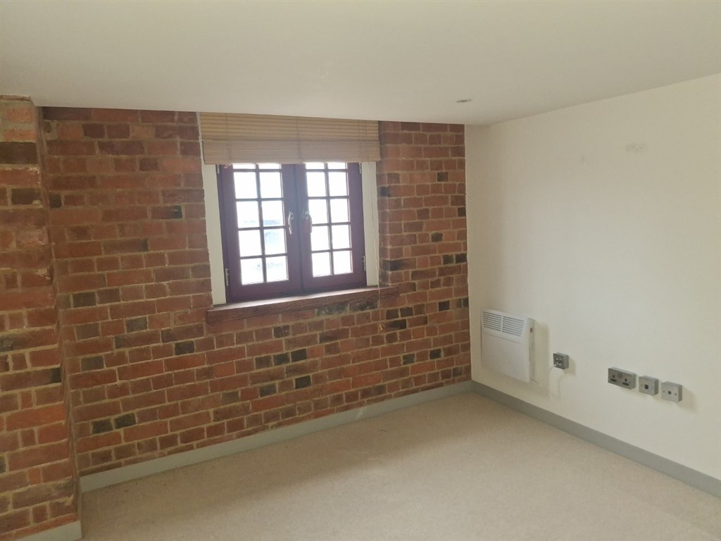 Flat 2, Biddle & Shipton Warehouse, The Docks, GLOUCESTER, Gloucestershire, GL1 2BY