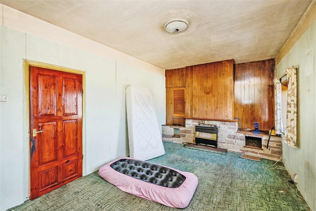 70a, Penygraig Road, SWANSEA, West Glamorgan, SA1 6JY