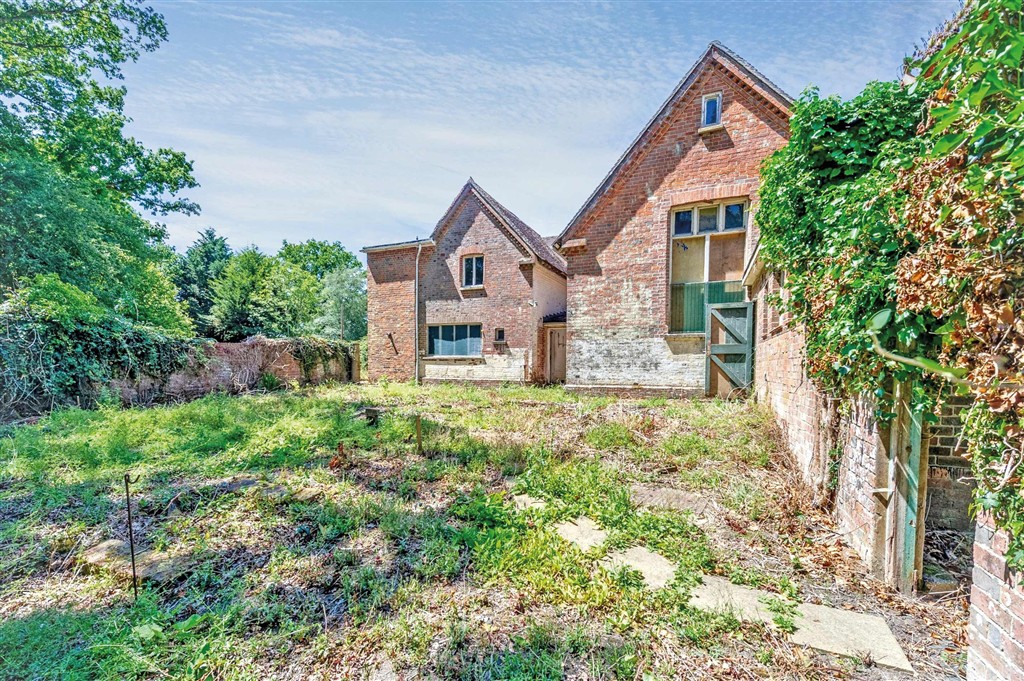 The Old School House, Vicarage Hill, BILLINGSHURST, West Sussex, RH14 0RG