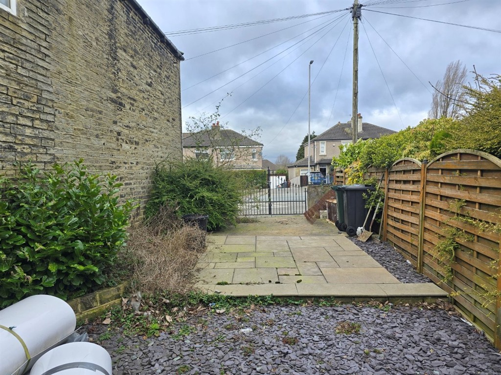 95, Bierley Lane, BRADFORD, West Yorkshire, BD4 6AW