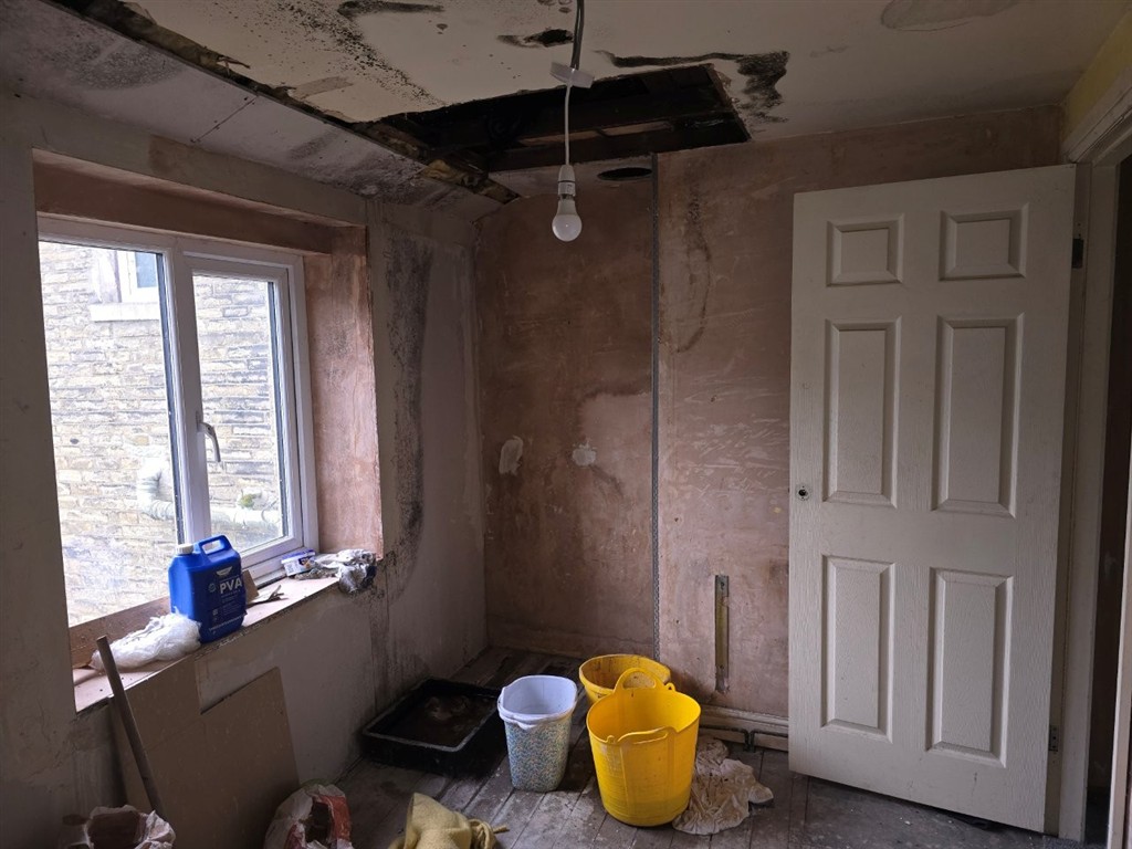 95, Bierley Lane, BRADFORD, West Yorkshire, BD4 6AW