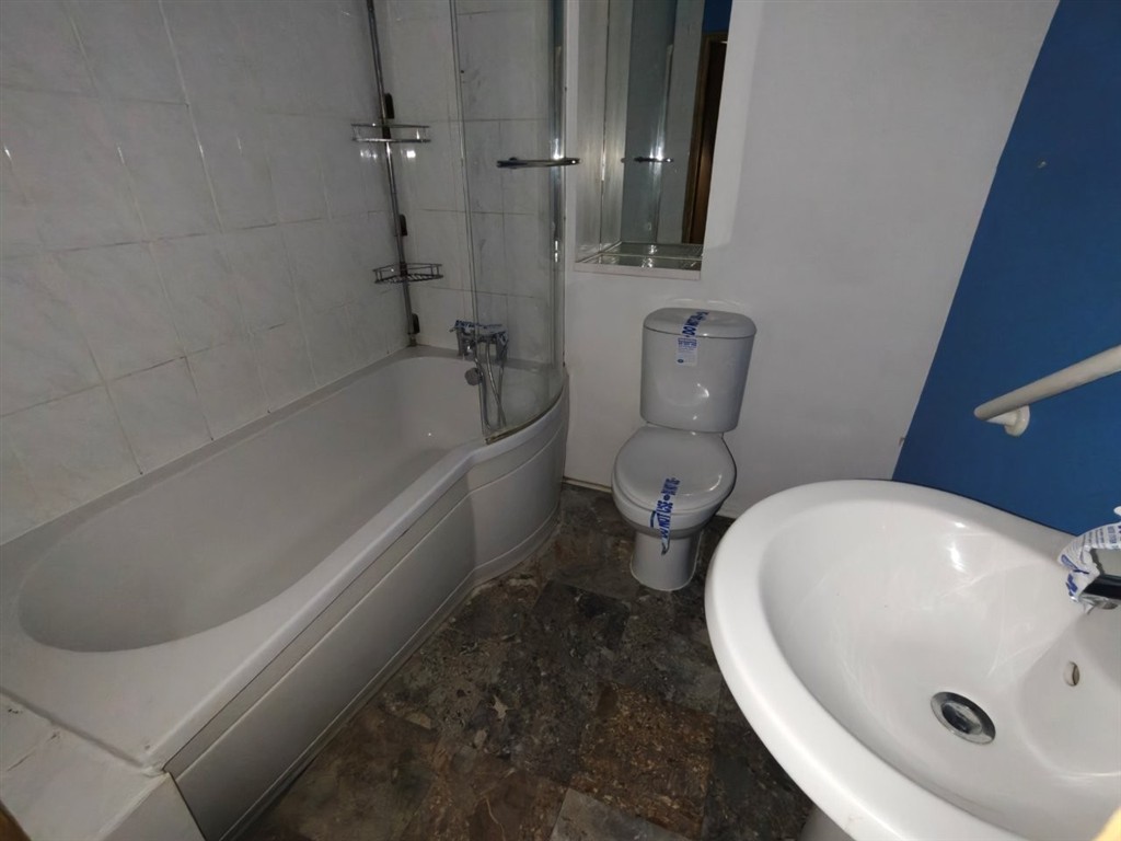 166, Belgrave Walk, MITCHAM, Surrey, CR4 3QE