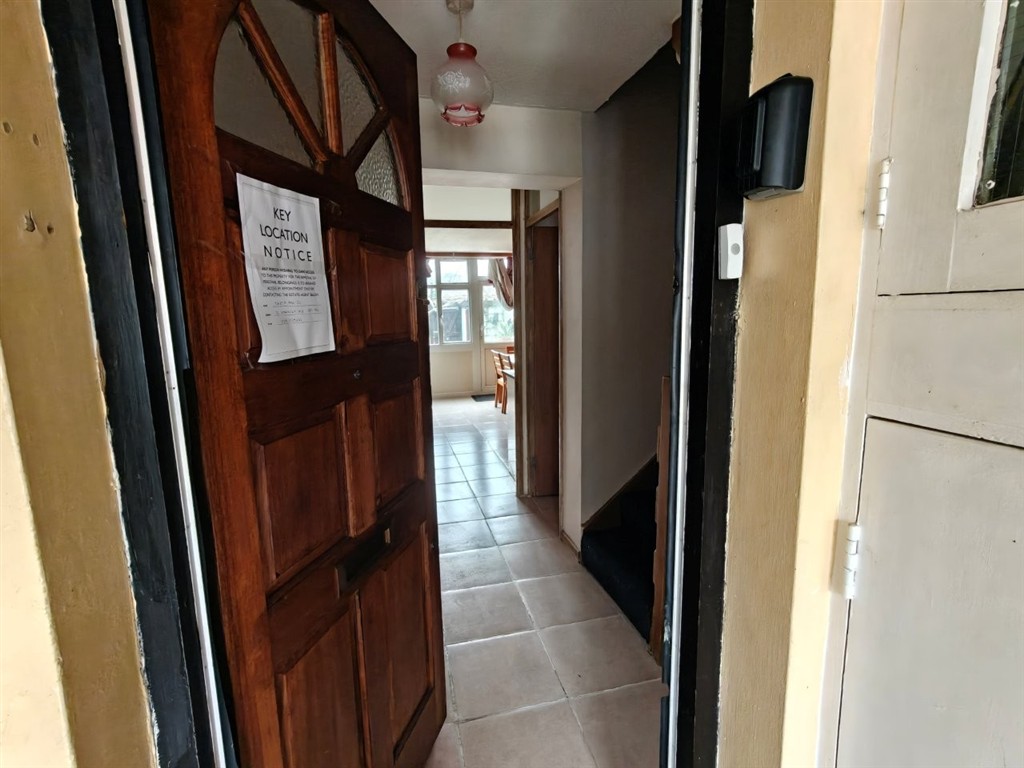 166, Belgrave Walk, MITCHAM, Surrey, CR4 3QE