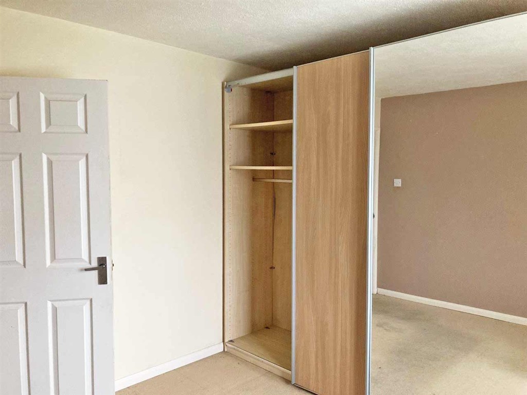 2, Middleton Close, SOUTHAMPTON, Hampshire, SO18 2FP