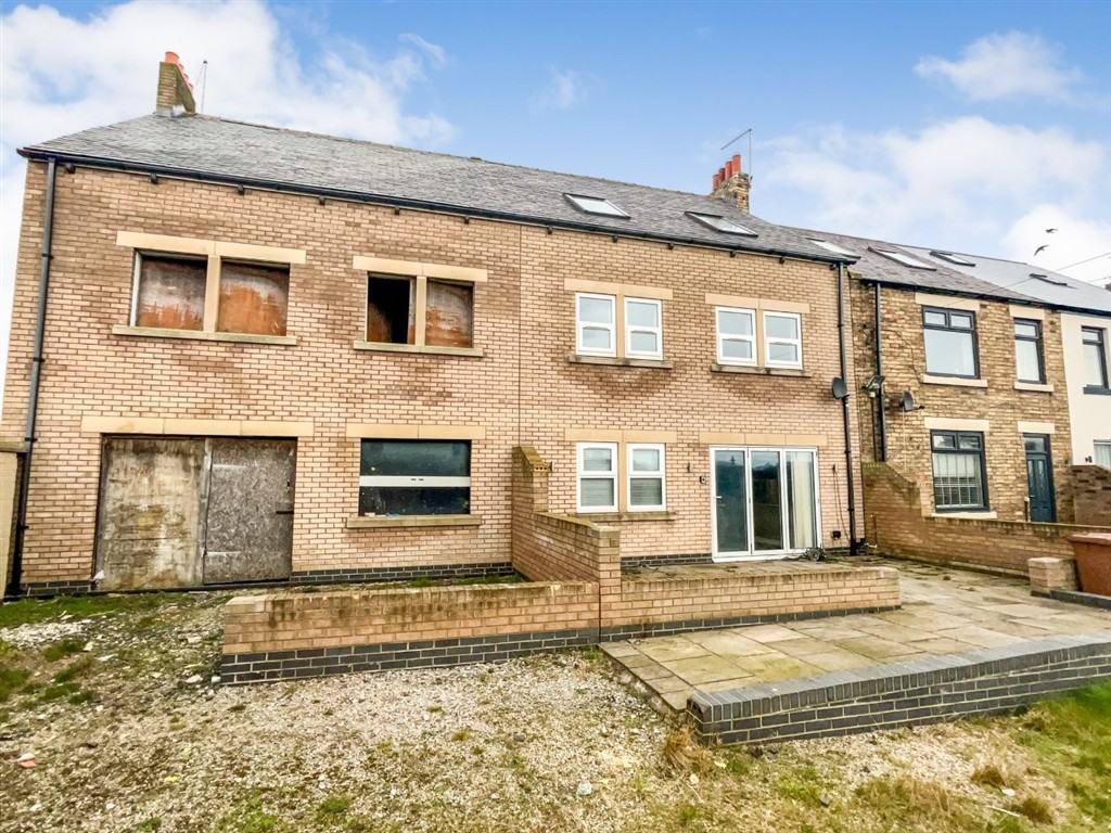 1, First Row, MORPETH, Northumberland, NE61 5HD