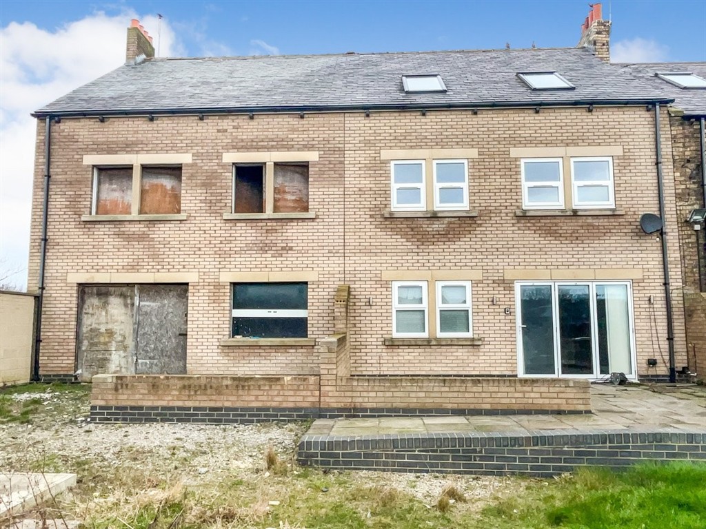 1, First Row, MORPETH, Northumberland, NE61 5HD