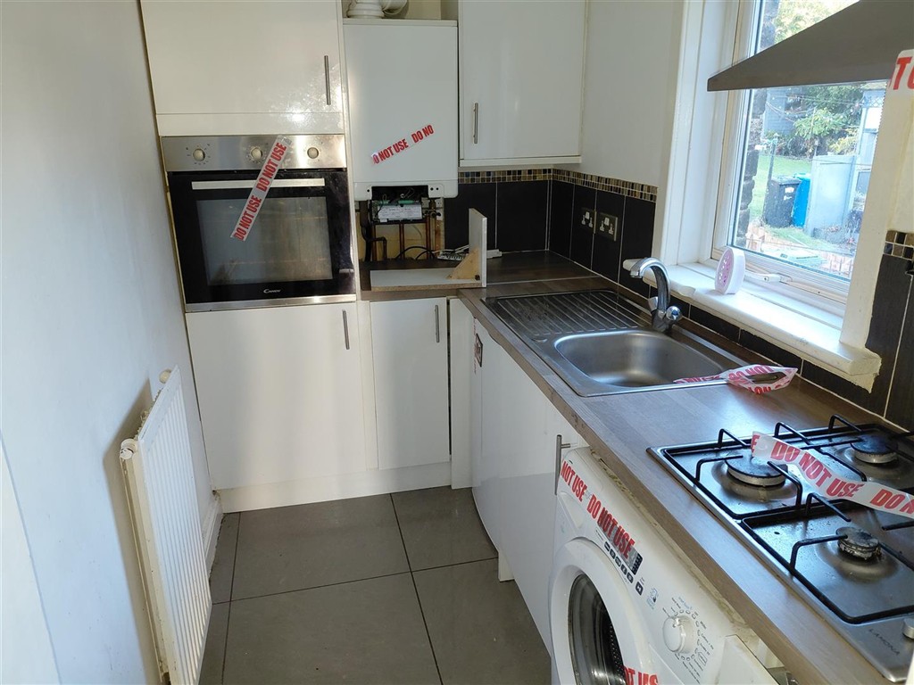 7 Bryson Place, Mid Street, BATHGATE, West Lothian, EH48 1PT