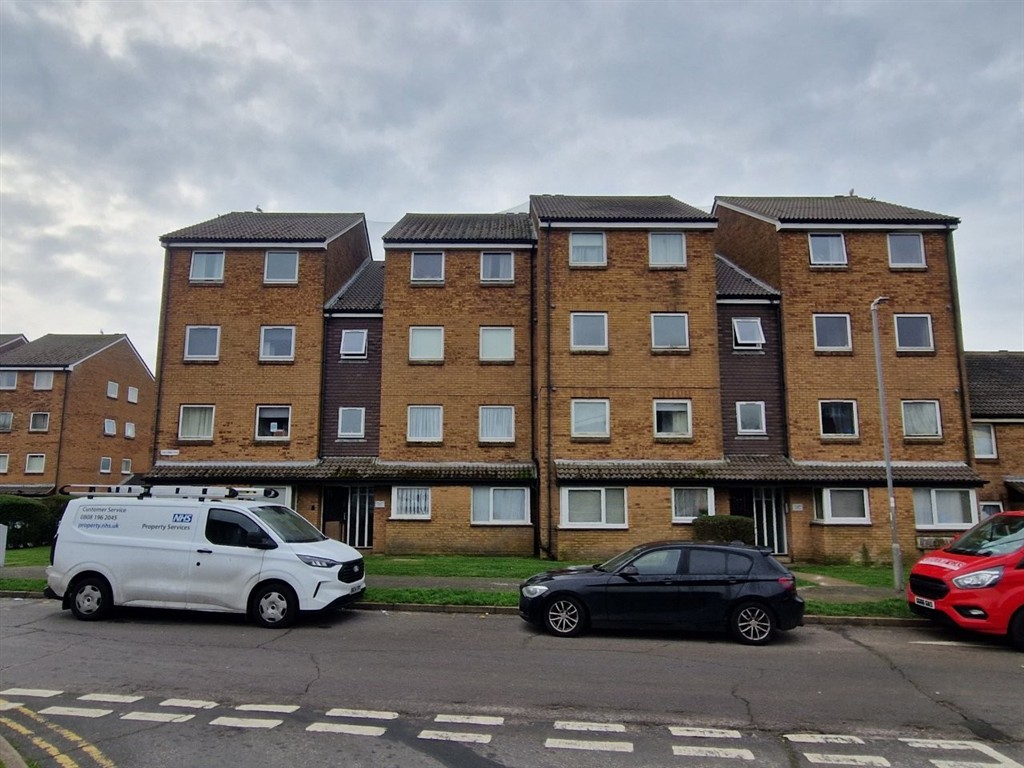 Flat 14, 3, Balcombe Road, PEACEHAVEN, East Sussex, BN10 7QF
