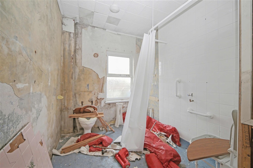 52, Victoria Road, WIGAN, Lancashire, WN2 5DN