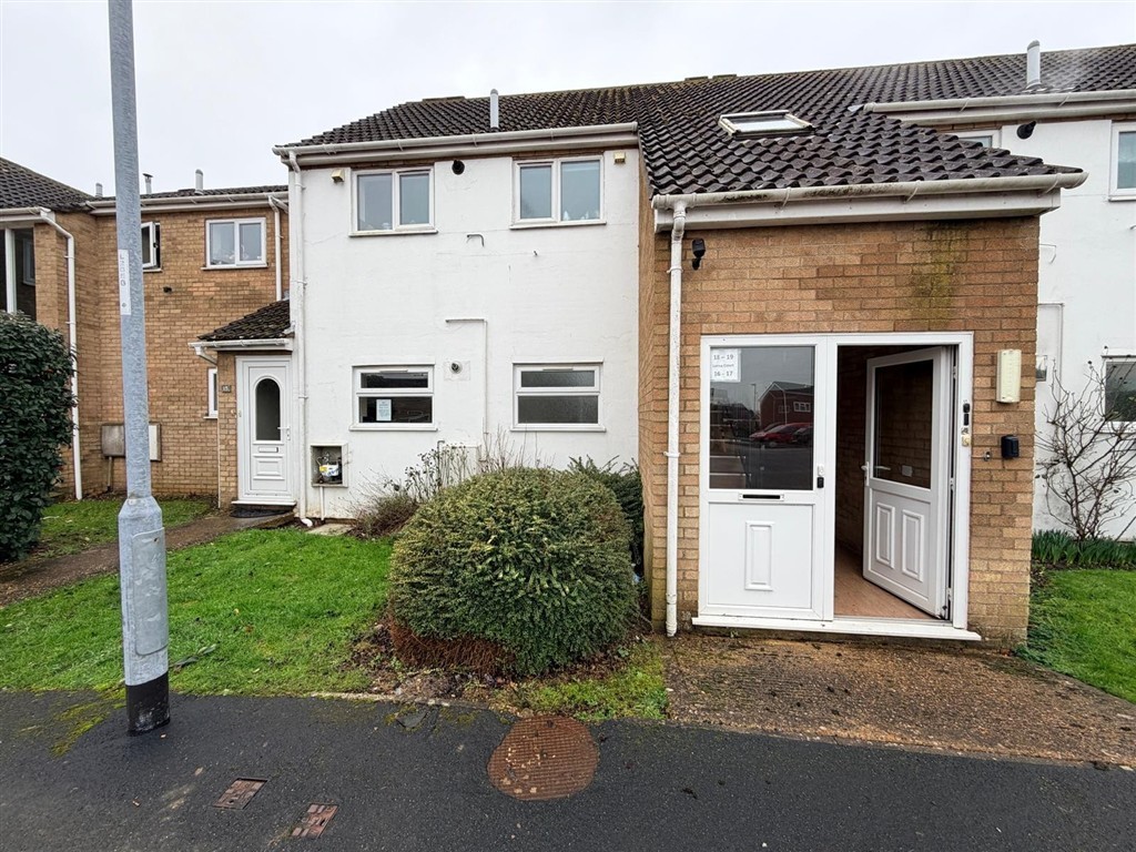 16, Lorna Court, ST. IVES, Cambridgeshire, PE27 6FD