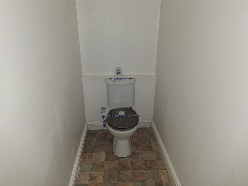 39, Heol Helig, EBBW VALE, Gwent, NP23 4TZ