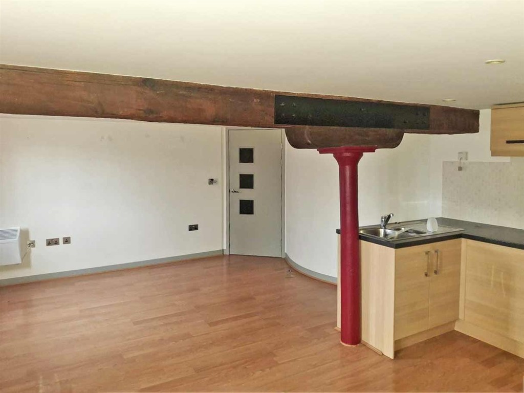 Flat 2, Biddle & Shipton Warehouse, The Docks, GLOUCESTER, Gloucestershire, GL1 2BY