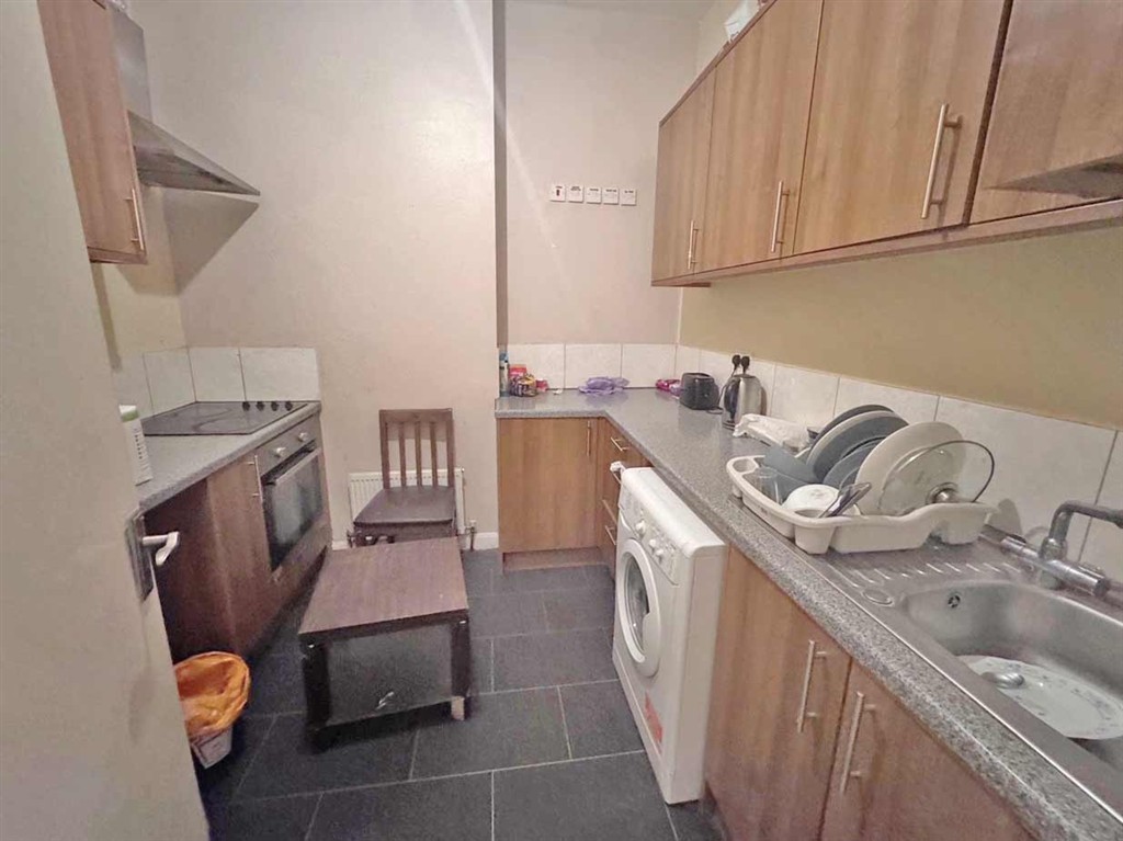 75, High Street, CAMBERLEY, Surrey, GU15 3RB