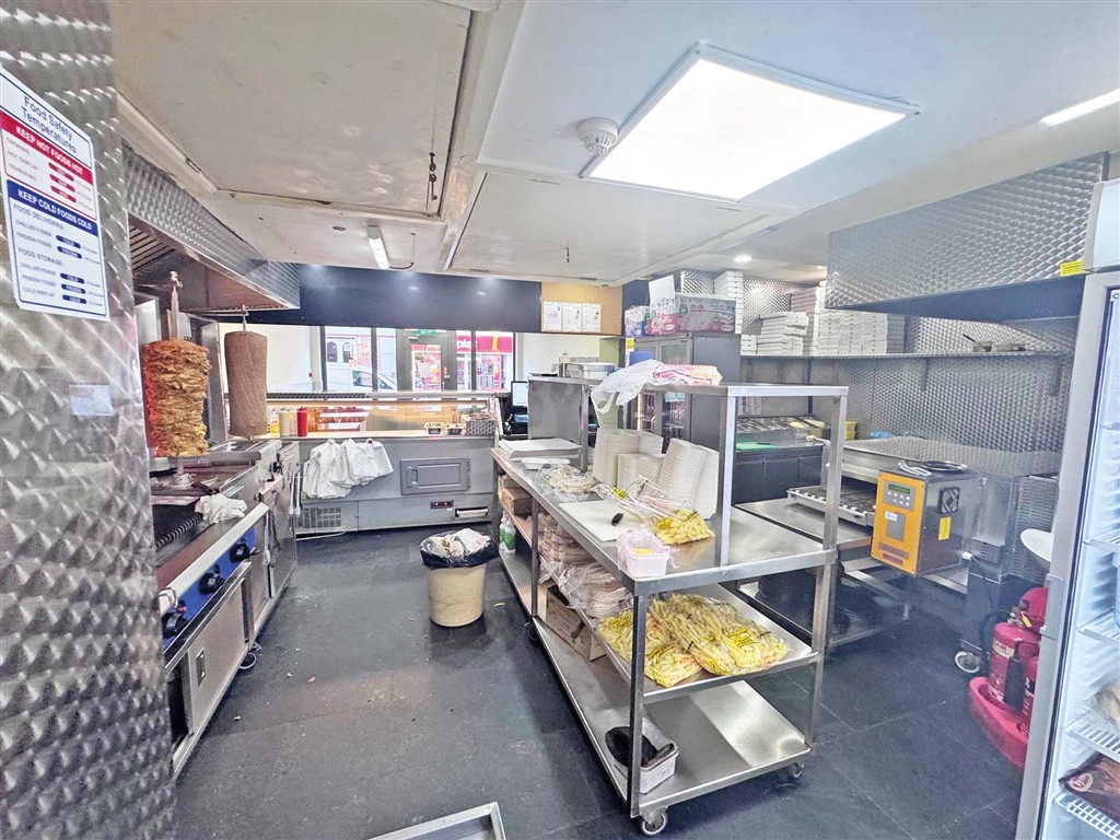 75, High Street, CAMBERLEY, Surrey, GU15 3RB