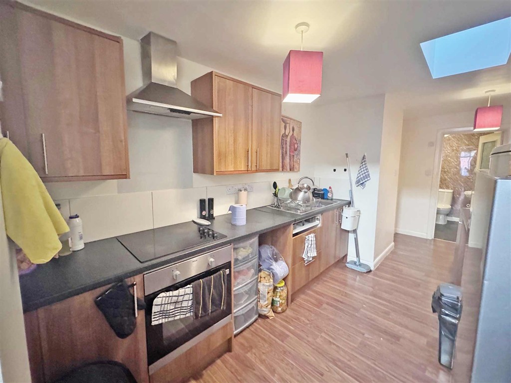 75, High Street, CAMBERLEY, Surrey, GU15 3RB