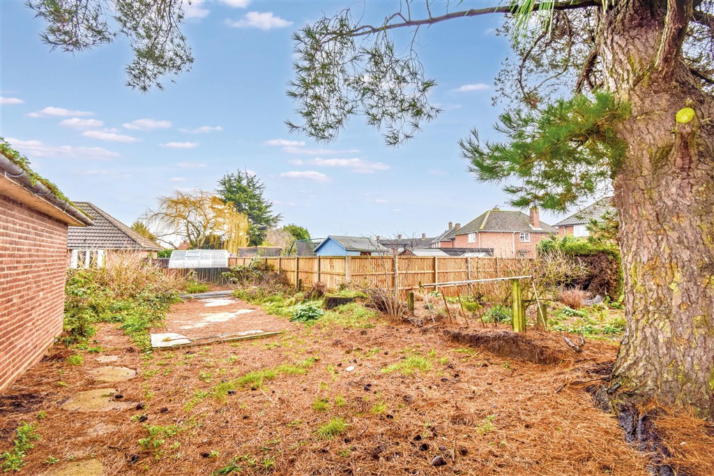 46, Lowry Cole Road, NORWICH, Norfolk, NR6 7QT