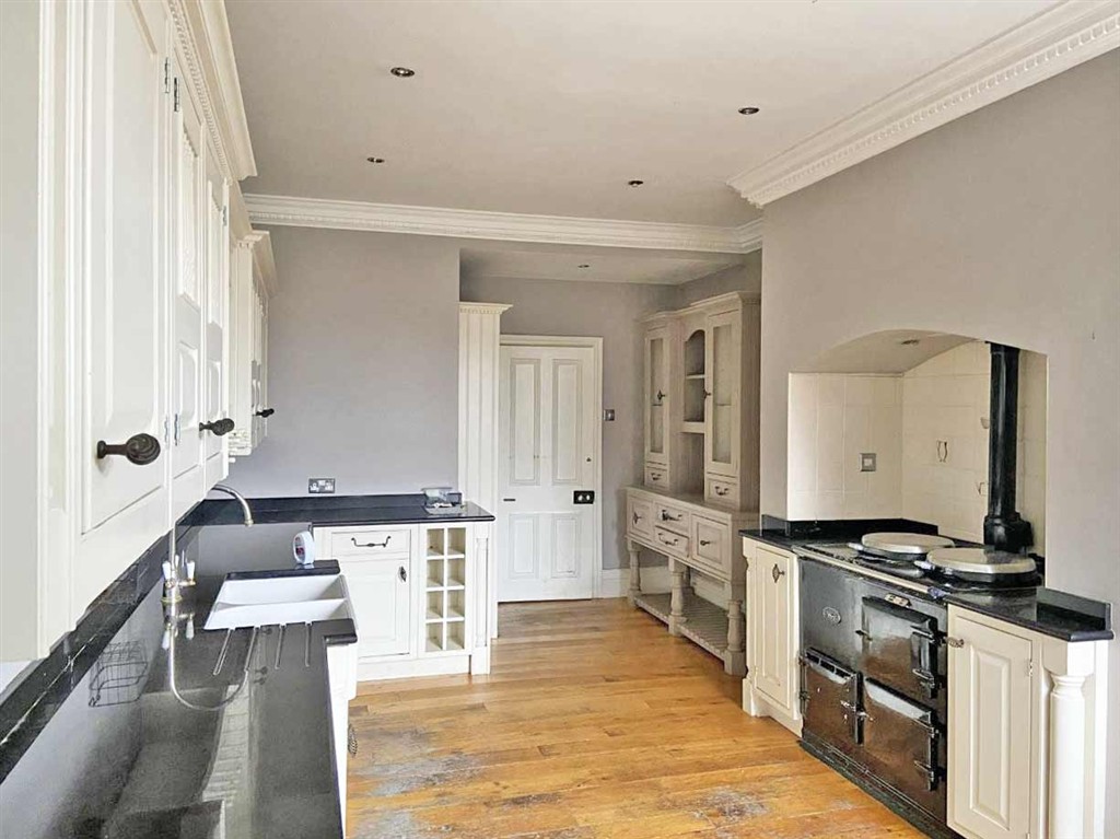 16, Westoe Village, SOUTH SHIELDS, Tyne and Wear, NE33 3EB