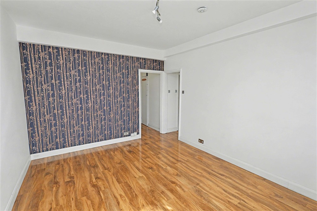 130 Wellesley Court, Maida Vale, London, W9 1RN