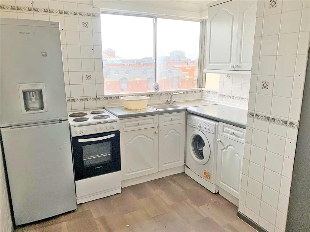 Flat 10, Elizabeth Wheeler House, 19, The Mall, BROMLEY, Kent, BR1 1TT