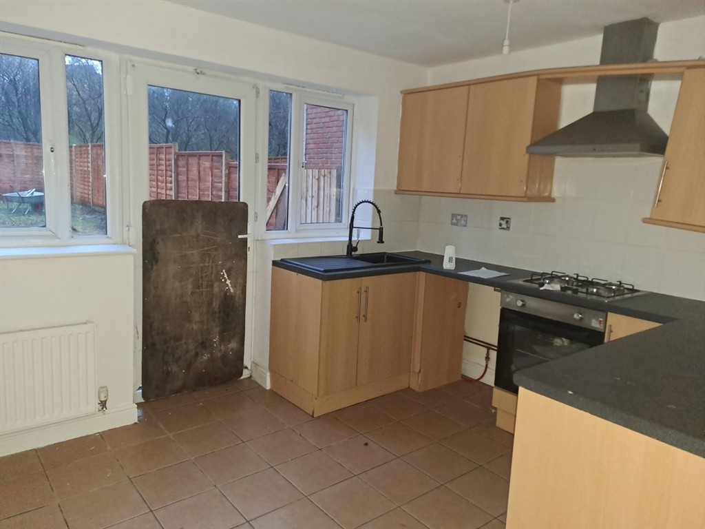 7, Lodge Court, TELFORD, Shropshire, TF2 7SE