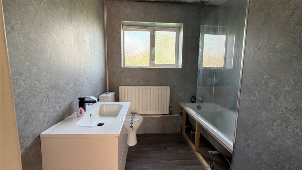 60, Wellers Grove, WALTHAM CROSS, Hertfordshire, EN7 6HU