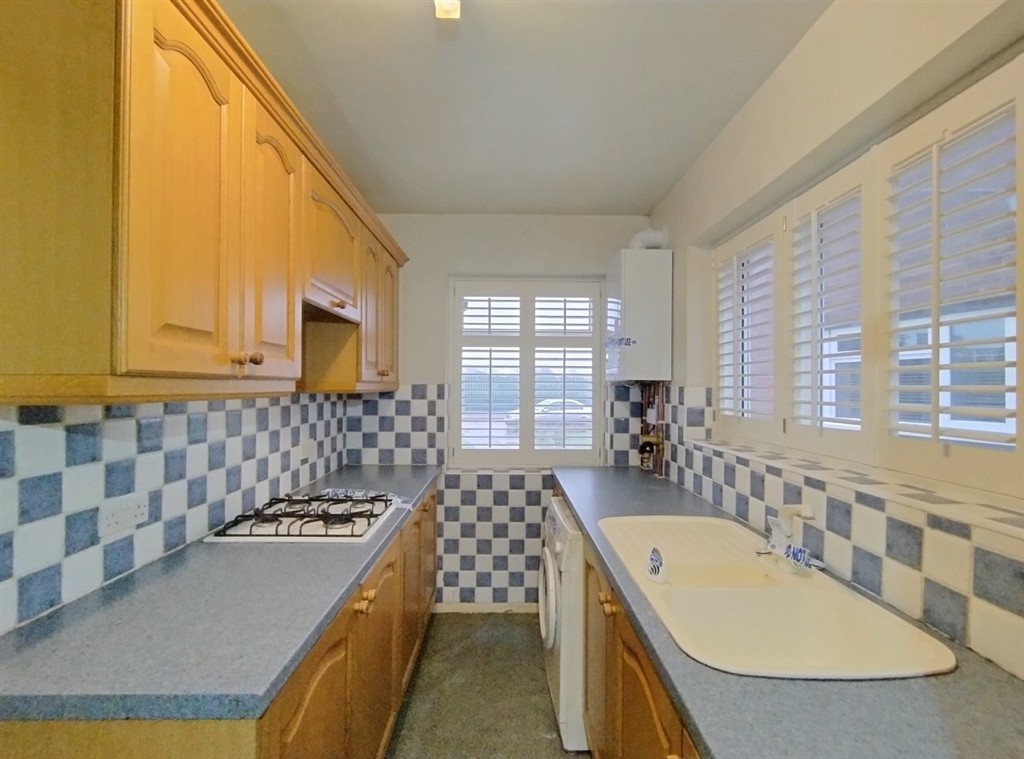 17, Starch House Lane, ILFORD, Essex, IG6 1PU