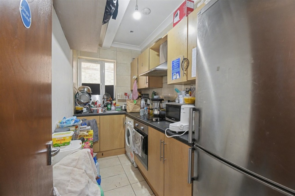 58, Lea Road, SOUTHALL, Middlesex, UB2 5QA