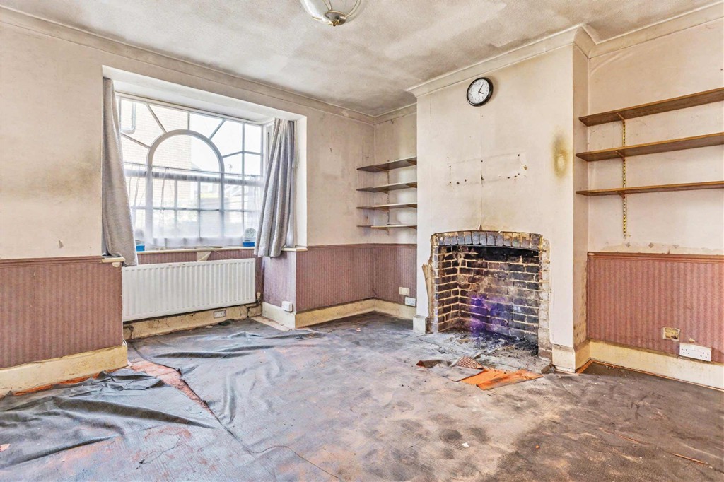 29, Ansell Road, DORKING, Surrey, RH4 1QN