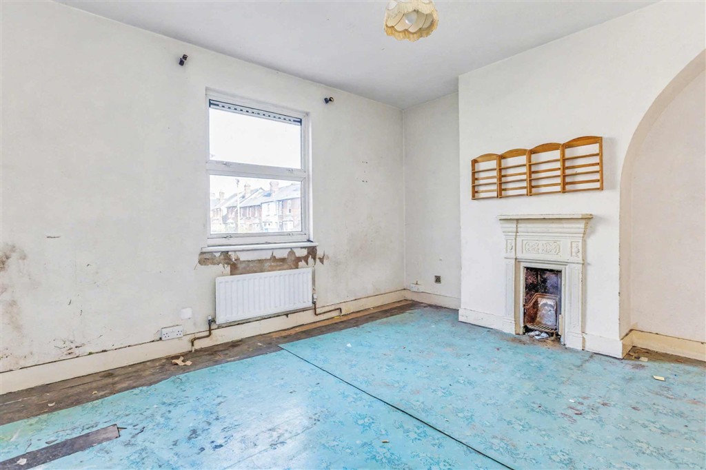 29, Ansell Road, DORKING, Surrey, RH4 1QN