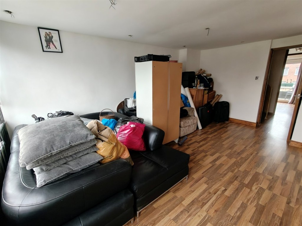 166, Belgrave Walk, MITCHAM, Surrey, CR4 3QE