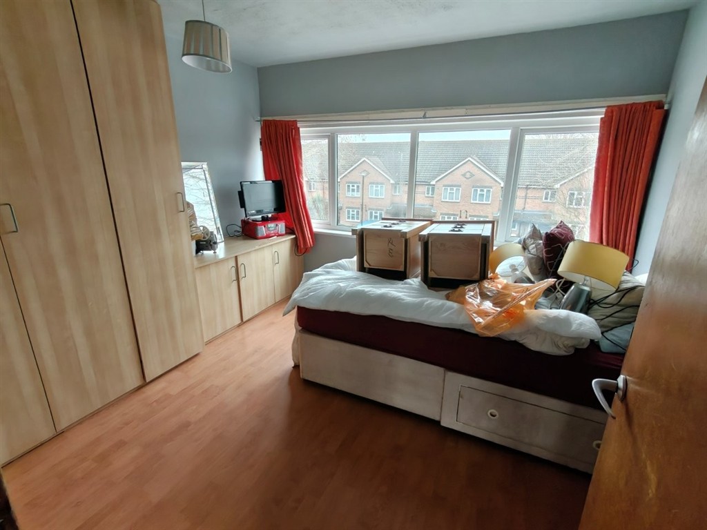 166, Belgrave Walk, MITCHAM, Surrey, CR4 3QE