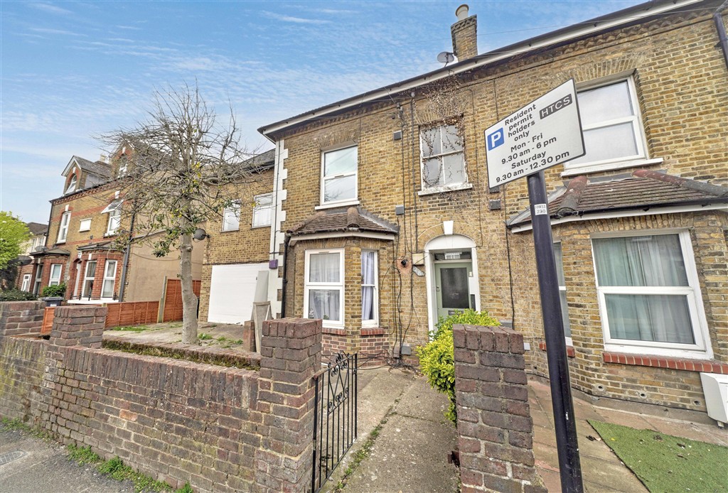 Flat B, 28, Hibernia Road, HOUNSLOW, Middlesex, TW3 3RY