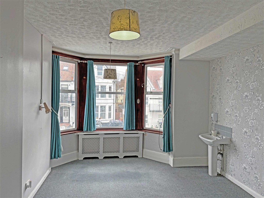 Bliss House, 23, Cobham Road, WESTCLIFF-ON-SEA, Essex, SS0 8EG