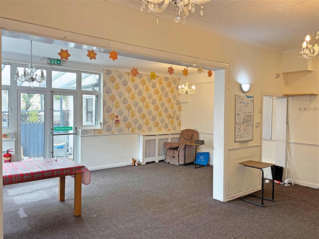 Bliss House, 23, Cobham Road, WESTCLIFF-ON-SEA, Essex, SS0 8EG