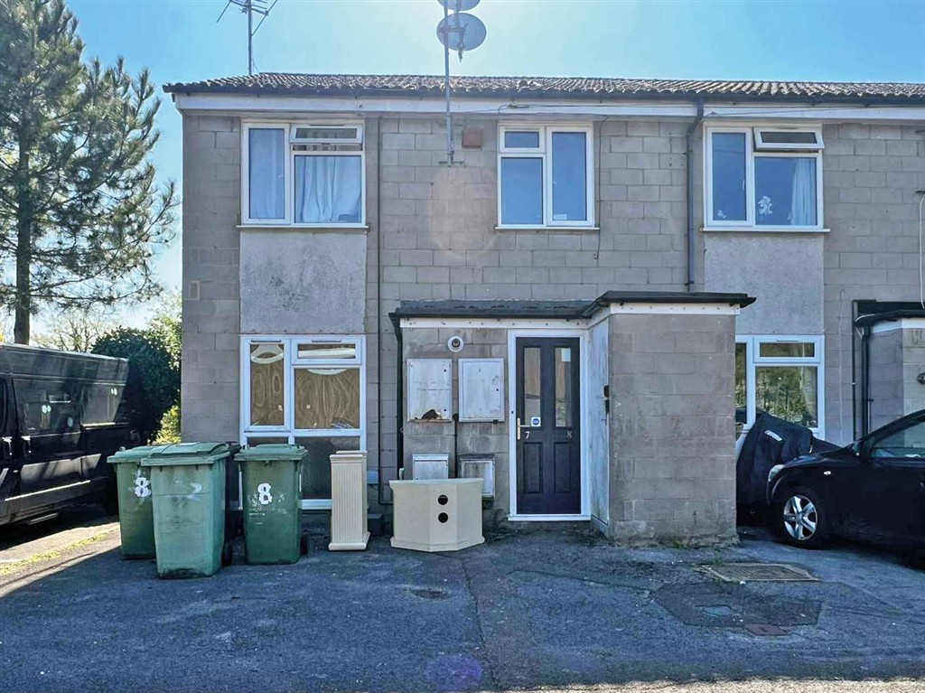 Flat 7 Gurdons, Chawton Park Road, ALTON, Hampshire, GU34 1RF