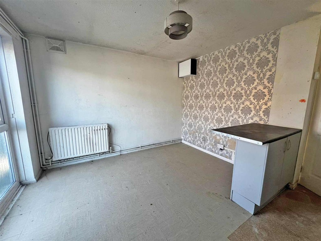 Flat 7 Gurdons, Chawton Park Road, ALTON, Hampshire, GU34 1RF
