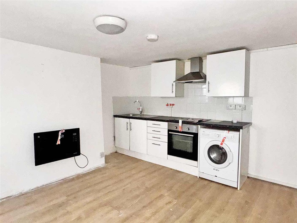 Flat 1, 34, The Polygon, SOUTHAMPTON, Hampshire, SO15 2BN