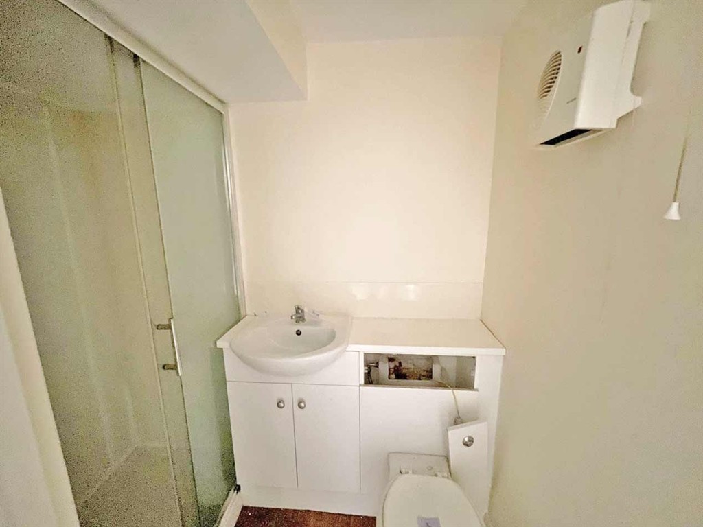 11b, George Street, HASTINGS, East Sussex, TN34 3EG