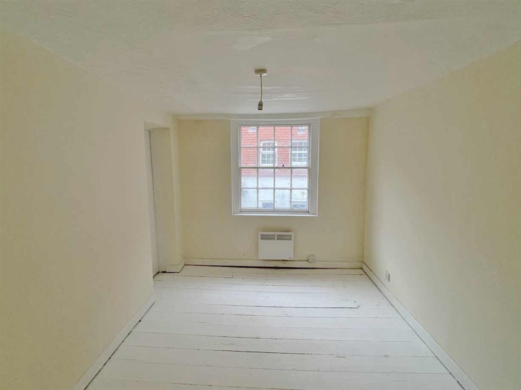 11b, George Street, HASTINGS, East Sussex, TN34 3EG