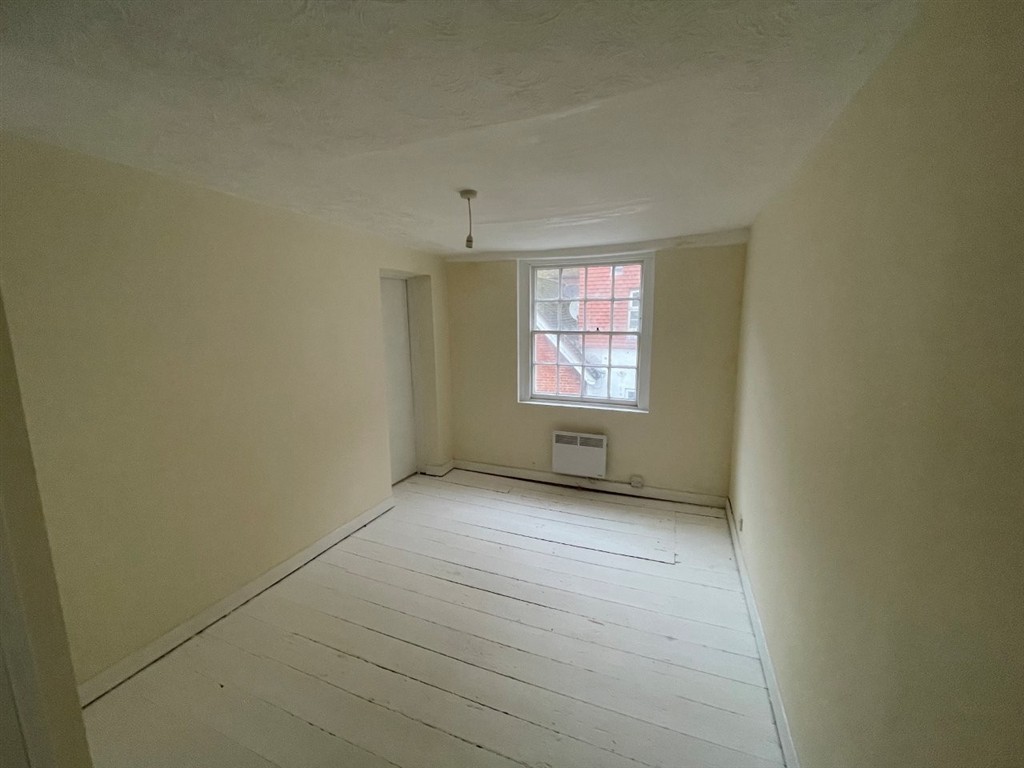 11b, George Street, HASTINGS, East Sussex, TN34 3EG