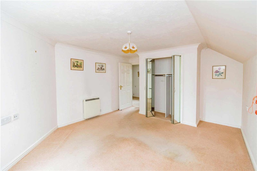 Flat 12, Heathlands Court, Beaulieu Road, SOUTHAMPTON, Hampshire, SO45 4BB