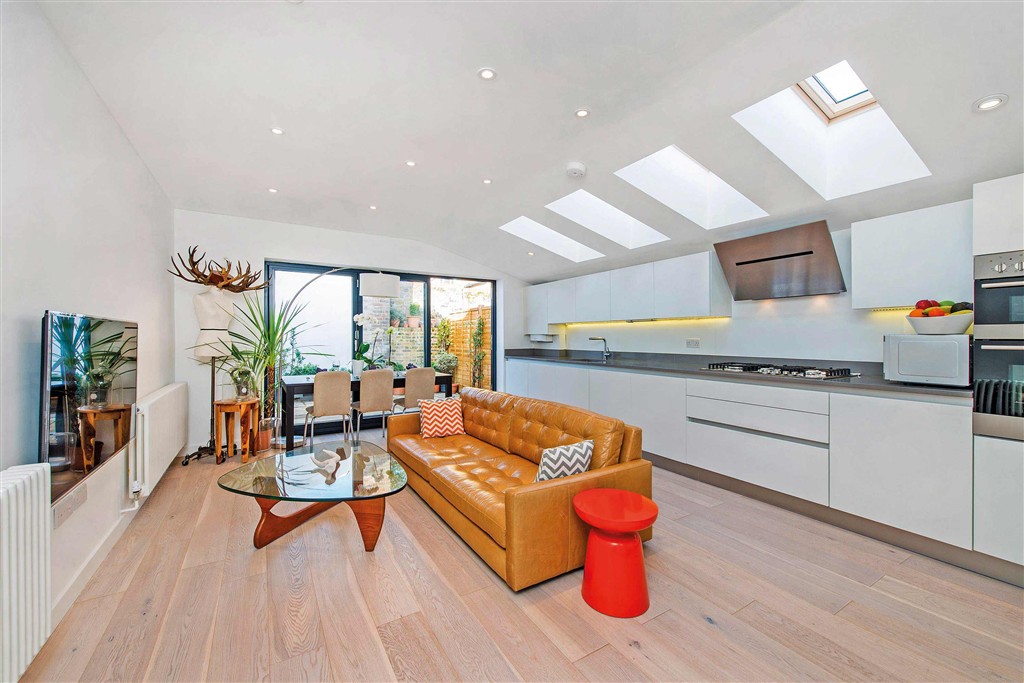 Flat B, 210, Merton Road, WANDSWORTH, London, SW18 5SW